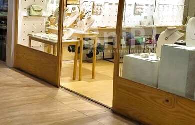 Imagem: O depósito possui 1 Vaga na garagem, 41m² de Área e está