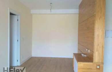 Imagem: O apartamento possui 1 Dormitório, 1 Banheiro, 1 Vaga na garagem