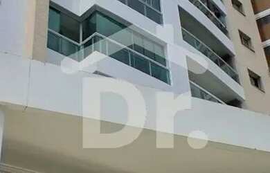 Imagem: O apartamento possui 2 Dormitórios, 1 Banheiro, 2 Vagas na