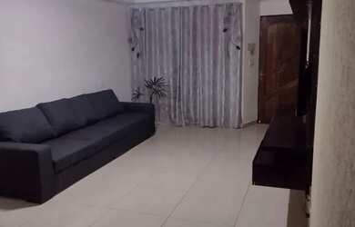 Imagem: A casa possui 3 Dormitórios, 3 Banheiros, 3 Vagas na garagem