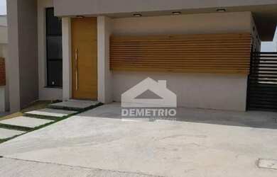 Imagem: A casa em condomínio possui 3 Dormitórios, 3 Banheiros, 2