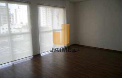 Imagem: O depósito possui 1 Vaga na garagem e 40m² de Área e está