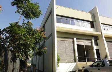 Imagem: O depósito possui 2 Vagas na garagem, 1403-0m² de Área e