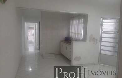 Imagem: A casa possui 2 Dormitórios, 2 Banheiros, 1 Vaga na garagem