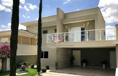 Imagem: A casa em condomínio possui 3 Dormitórios, 5 Banheiros, 4