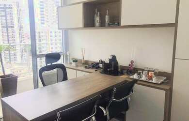 Imagem: O depósito possui 2 Vagas na garagem, 35m² de Área e está