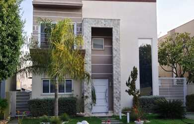 Imagem: A casa em condomínio possui 3 Dormitórios, 3 Banheiros, 2