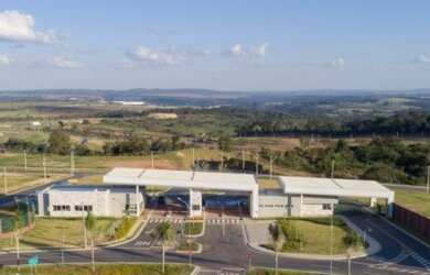 Imagem: O terreno possui 400m² de Área e está localizado em Jardins