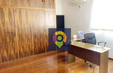 Imagem: O depósito possui 30m² de Área e está localizado em Santo