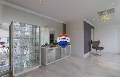 Imagem 14: Casa de Alto Padrão com 4 dormitórios à venda, 556 m² por R$ 4.980.000...