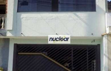 Imagem: A casa possui 2 Dormitórios, 1 Banheiro, 2 Vagas na garagem