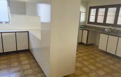 Imagem 15: Casa linda para venda no Residencial Alphaville 4