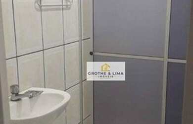 Imagem: A casa possui 3 Dormitórios, 2 Banheiros, 1 Vaga na garagem