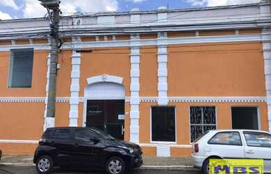 Imagem: O depósito possui 200m² de Área e está localizado em Centro