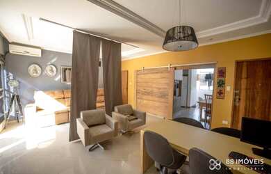 Imagem: O apartamento possui 3 Dormitórios, 2 Banheiros, 2 Vagas na