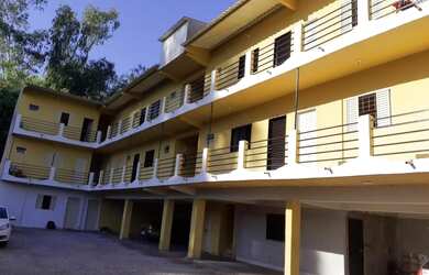 Imagem: A kitnet possui 1 Dormitório, 1 Banheiro, 1 Vaga na garagem