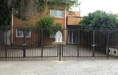 Imagem: O depósito e possui Dormitórios, Suítes, Banheiros, 5