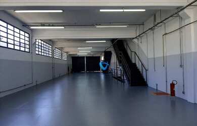 Imagem: O depósito possui 1403m² de Área e está localizado em Tamboré