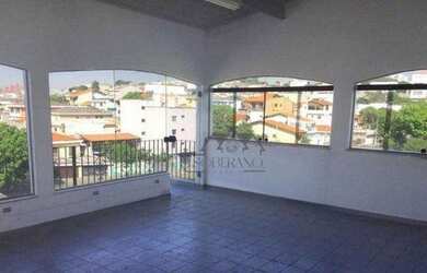 Imagem: O depósito possui 307m² de Área e está localizado em Taboão