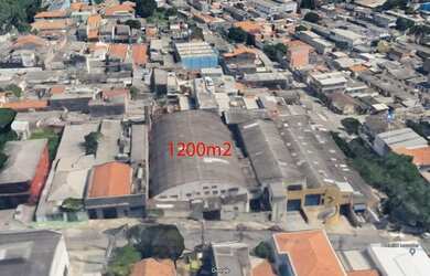 Imagem: O depósito possui 1.200m² de Área e está localizado em