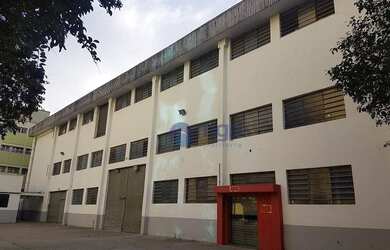 Imagem: O depósito possui 2.720m² de Área e está localizado em