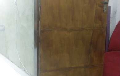 Imagem: A casa possui 2 Dormitórios e 1 Banheiro e está localizado