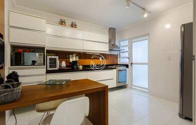 Imagem 10: Beira Mar Norte Apartamento com 143,43m² privativos, finamente mobiliado...