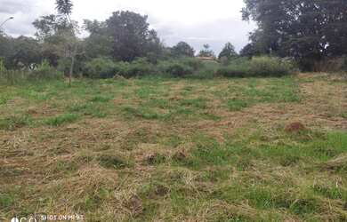 Imagem: O terreno possui 2.640m² de Área e está localizado em Colinas