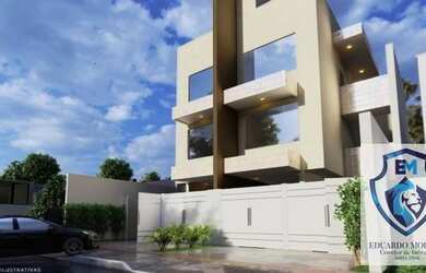 Imagem: A casa possui 3 Dormitórios, 2 Banheiros, 2 Vagas na garagem