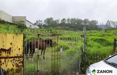 Imagem: O terreno possui 37.689m² de Área e está localizado em Loteamento