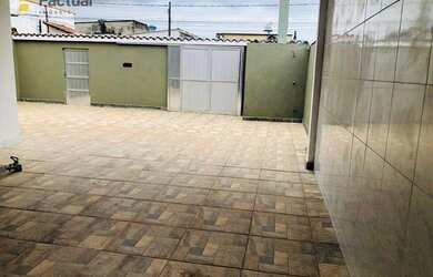 Imagem: A casa possui 3 Dormitórios, 3 Banheiros, 147m² de Área e