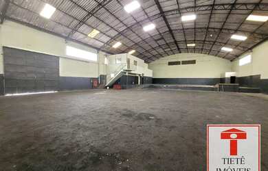 Imagem: O depósito possui 850m² de Área e está localizado em Cidade