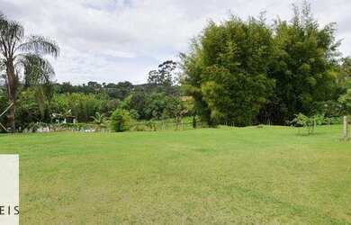 Imagem: O terreno possui 800m² de Área e Imóvel novo e está localizado