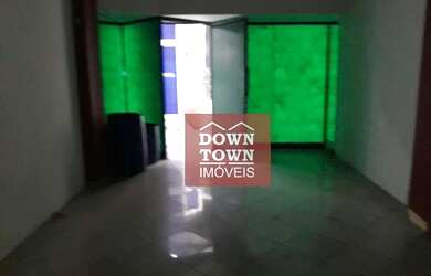 Imagem: O depósito possui 1 Vaga na garagem, 76m² de Área e está