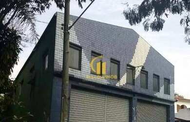 Imagem: O depósito possui 5 Vagas na garagem, 300m² de Área e está