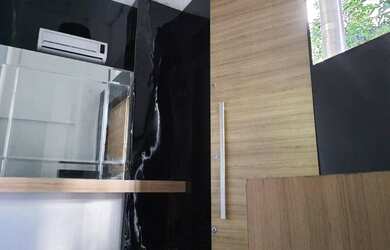 Imagem: O depósito possui 95m² de Área e está localizado em Santo