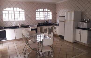 Imagem 3: Casa de Alto Padrão, em frente ao Lago Igapó