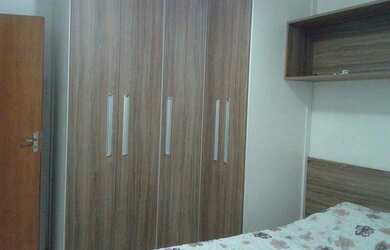 Imagem: O apartamento possui 2 Dormitórios, 1 Banheiro, 1 Vaga na garagem