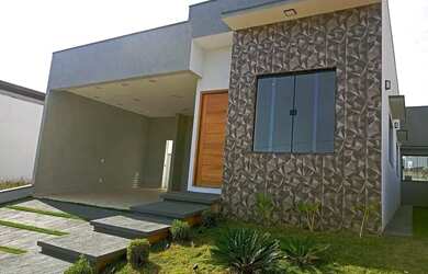 Imagem: A casa possui 3 Dormitórios, 3 Banheiros, 2 Vagas na garagem