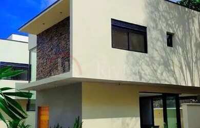 Imagem: A casa em condomínio possui 3 Dormitórios, 3 Banheiros, 2