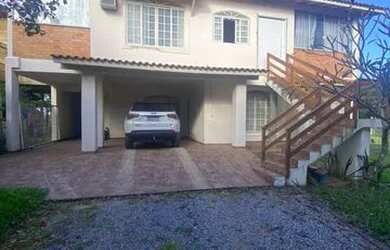 Imagem: A casa possui 5 Dormitórios, 5 Banheiros, 1 Vaga na garagem