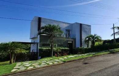 Imagem: A casa em condomínio possui 3 Dormitórios, 5 Banheiros, 4