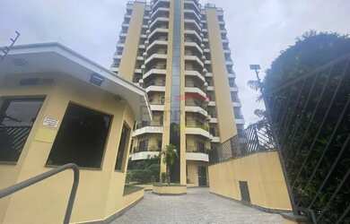 Imagem: O apartamento possui 3 Dormitórios, 5 Banheiros, 3 Vagas na