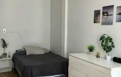 Imagem: O apartamento e possui 1 Dormitório, Suítes, 1 Banheiro