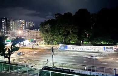 Imagem: O apartamento possui 3 Dormitórios, 1 Banheiro, 1 Vaga na garagem