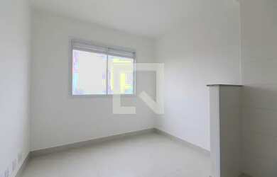 Imagem: O apartamento possui 2 Dormitórios, 1 Banheiro, 32m² de Área