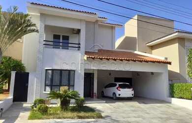 Imagem: A casa em condomínio possui 3 Dormitórios, 5 Banheiros, 4