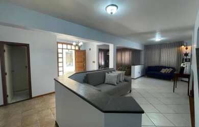 Imagem 4: Casa para venda tem 200 metros quadrados com 4 quartos