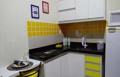 Imagem: A casa possui 1 Dormitório, 1 Banheiro, 1 Vaga na garagem