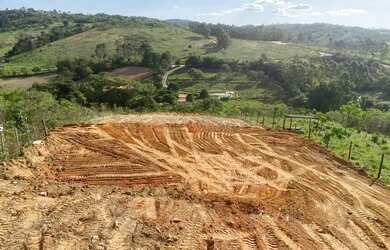 Imagem: A chácara possui 1000m² de Área e está localizado em Industrial